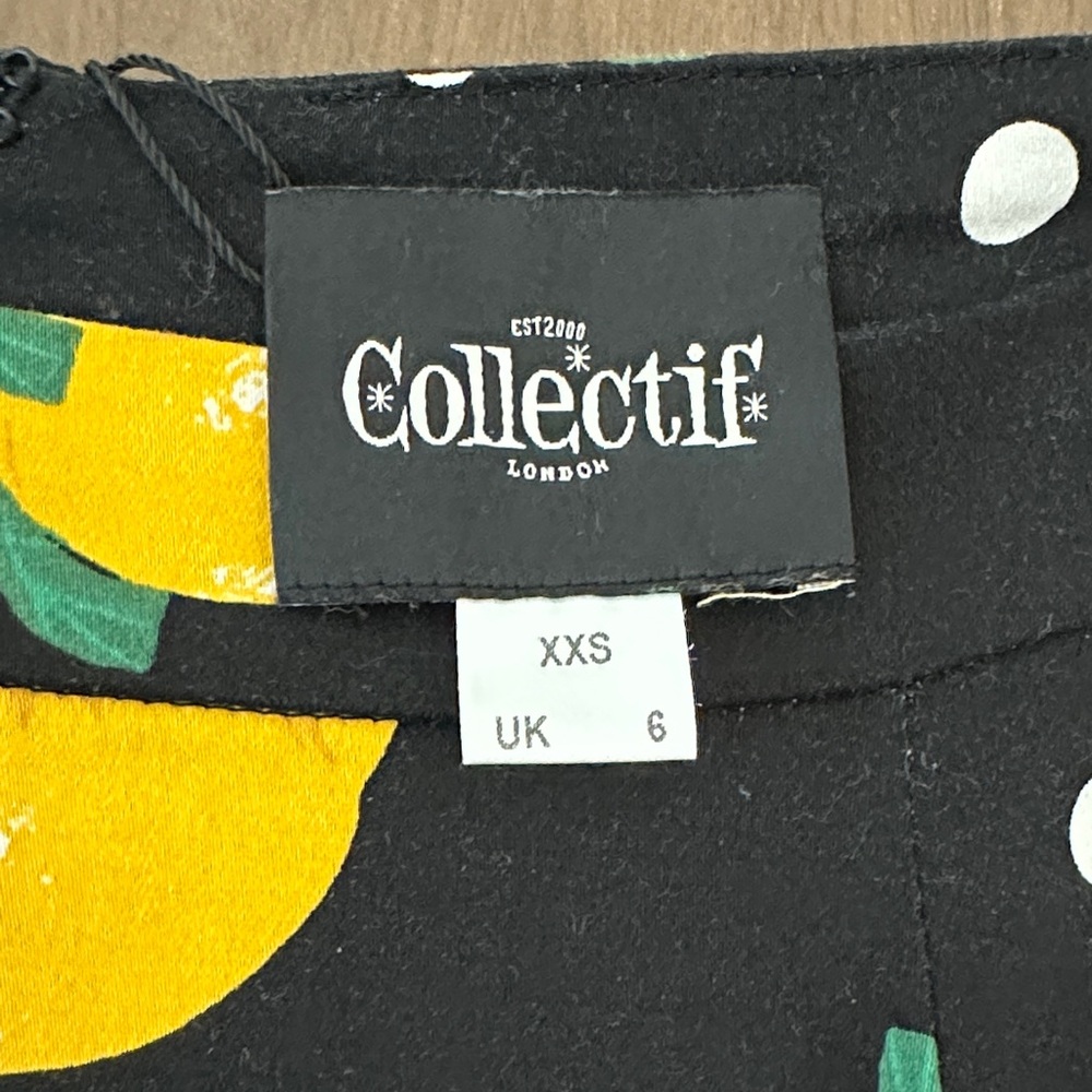 Collectif Black and Yellow Lemon Print Skirt - Picture 2 of 4